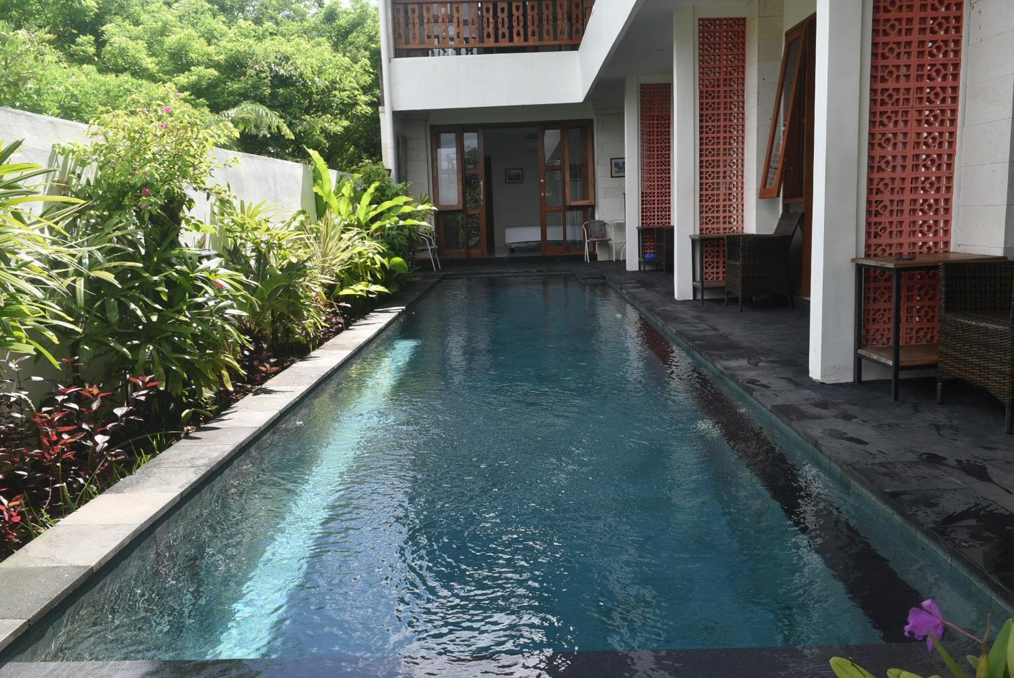 Ketut Joglo Guest House นูซาดูอา ภายนอก รูปภาพ