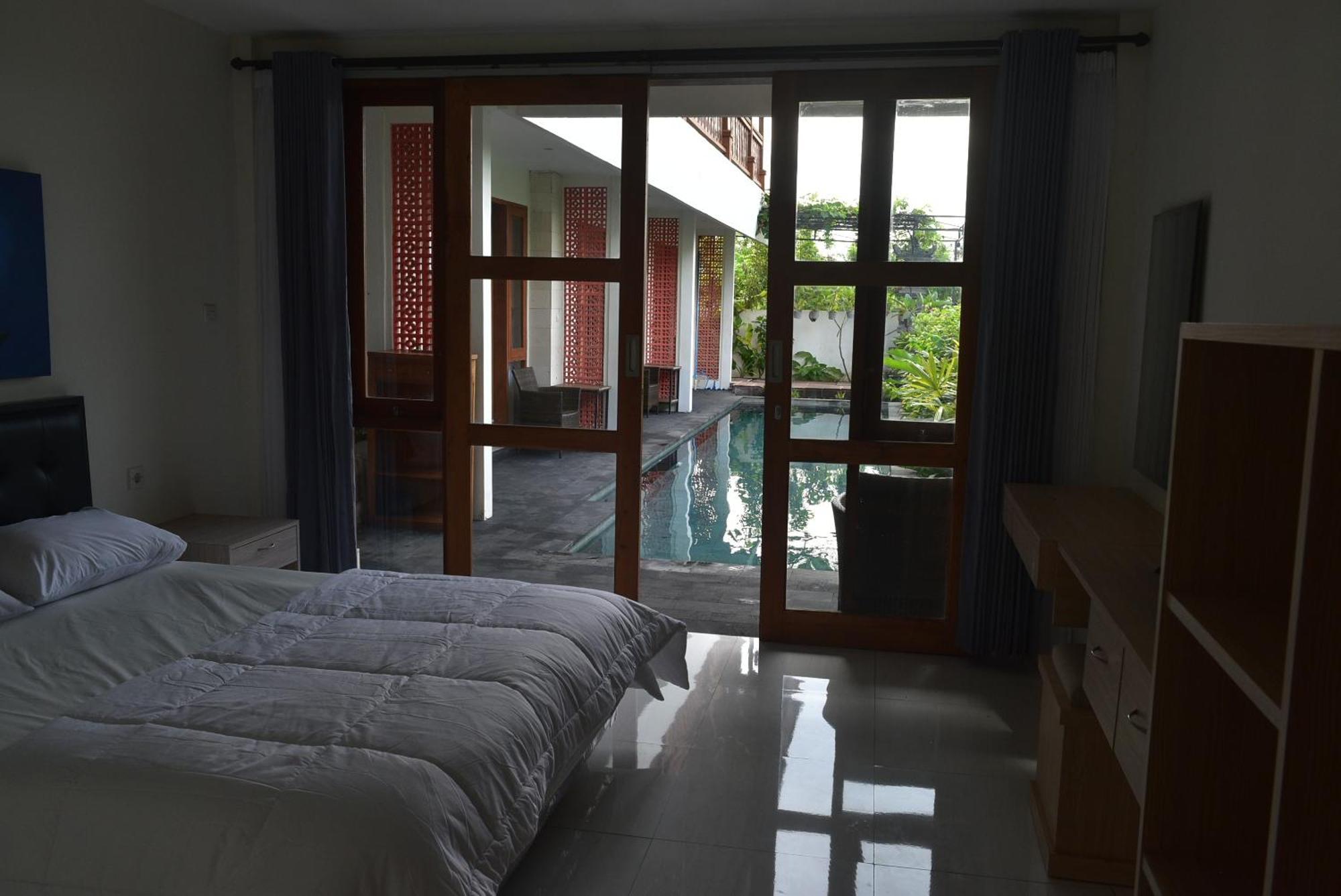 Ketut Joglo Guest House นูซาดูอา ภายนอก รูปภาพ
